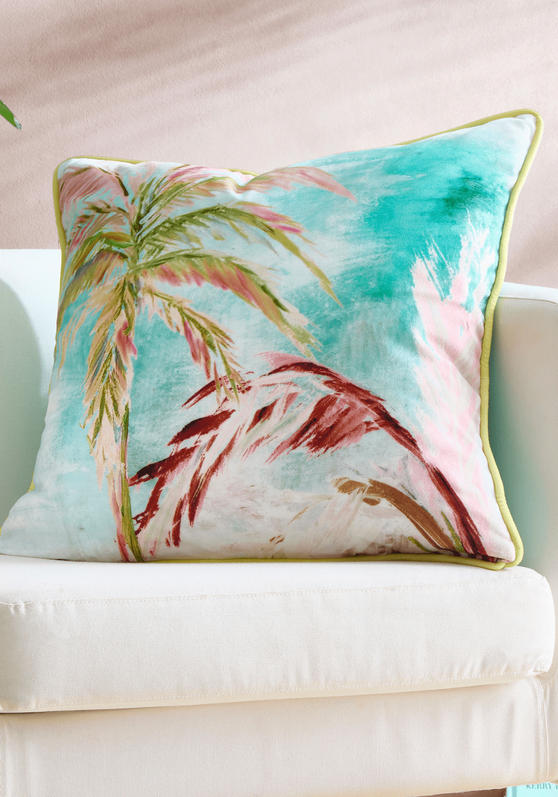 Lolitta Velvet Cushion – Green