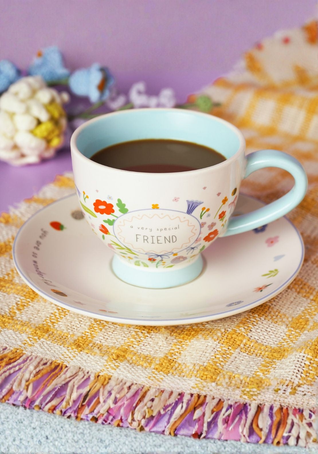 Cup & Saucer ‘Friends’ – Multi